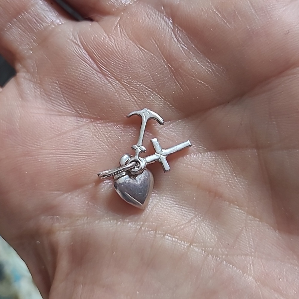Sterling "Faith, Hope & Charity Charm